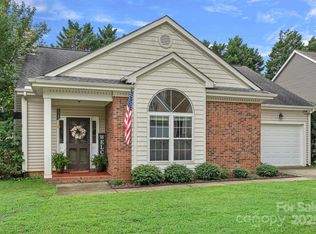 145 Ashford Hollow Ln, Mooresville, NC 28117