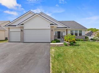 9910 Lismore Rd, Roscoe, IL 61073