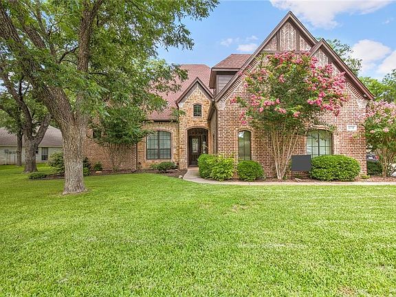 2nd image of 8718 S Monticello Cir