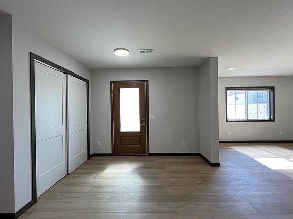4th image of 2434 Oak Branch Ave