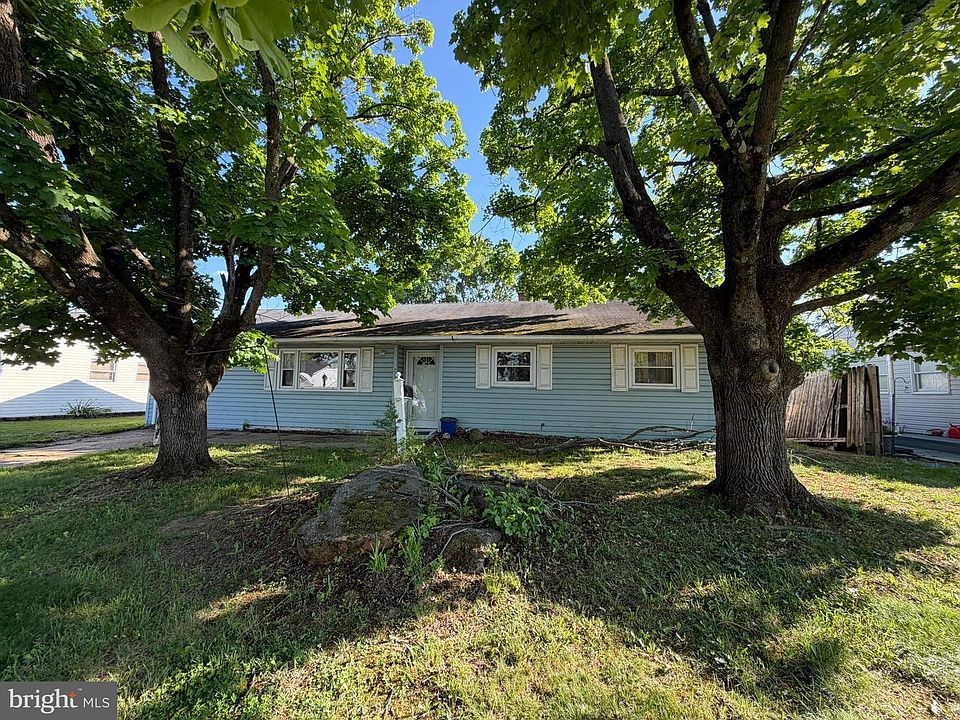 1st image of 713 Donald Dr