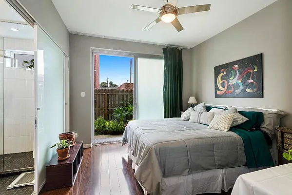 Sold by Level Group | media 17