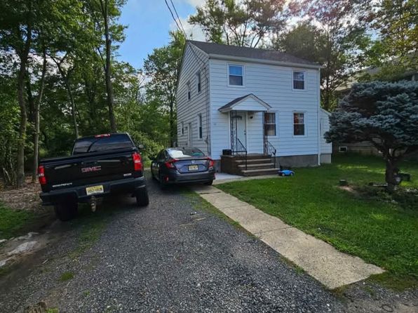 16 Henderson Rd