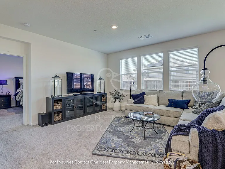 258 Martos Ct — Photo 6