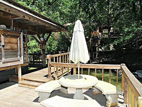 Concrete table set stays!