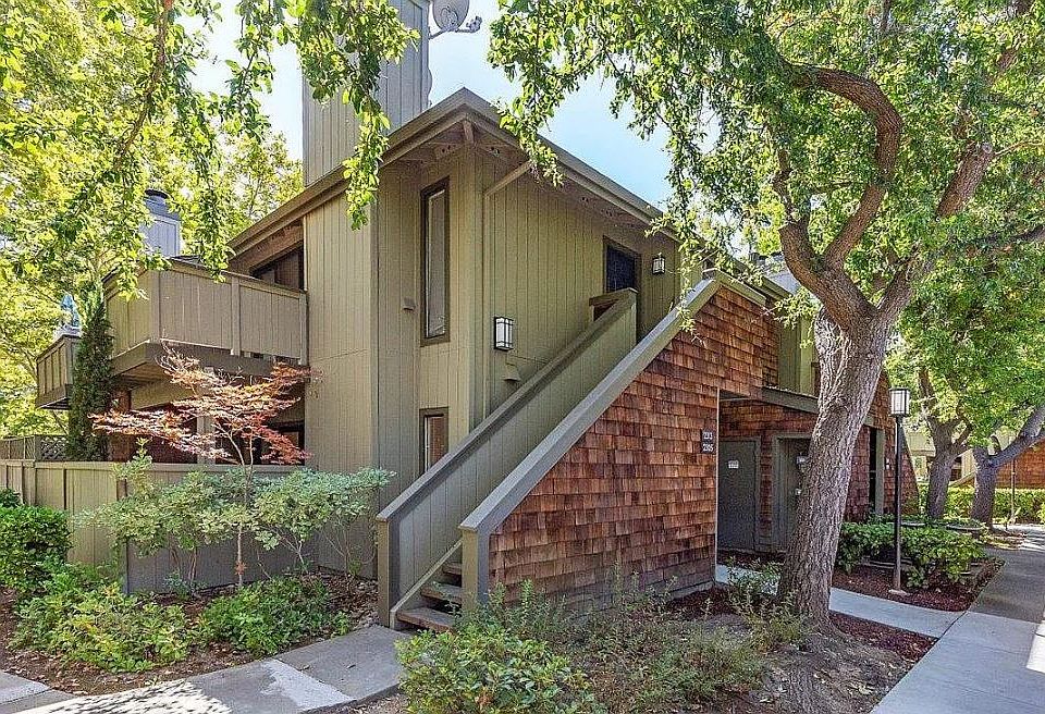1st image of 2305 La Terrace Cir