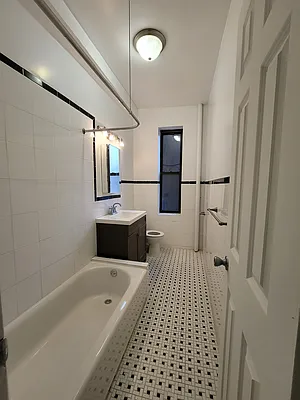 Rented by R New York | media 6