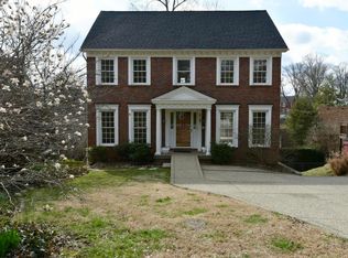 2357 Saratoga Dr, Louisville, KY 40205