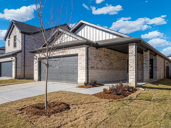 2nd image of 704 Lullaby Ln