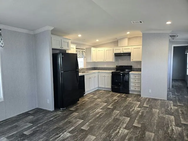 3 bed, 2.0 bath, 960 sqft, $1,750 — Photo 4