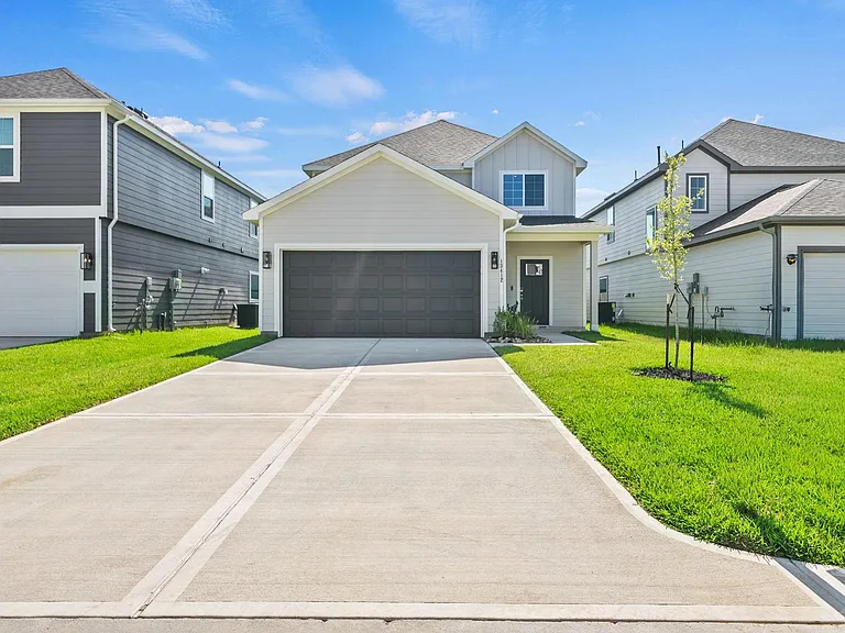 13412 Yellow Perch Dr — Photo 1