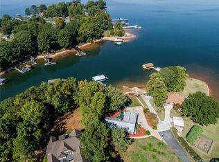 21500 Delftmere Dr, Cornelius, NC 28031