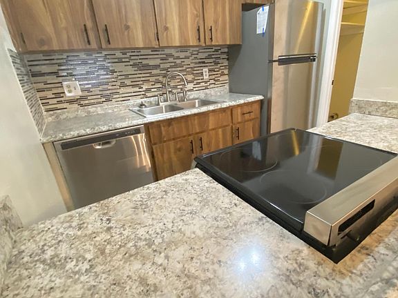 4th image of 5141 SE 29th St #D