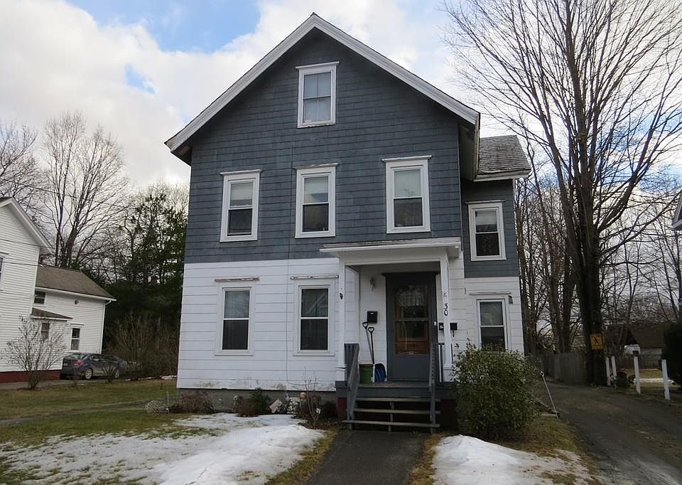 2nd image of 30 Middle St