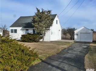 18 Bayview Ave, Eastport, NY 11941