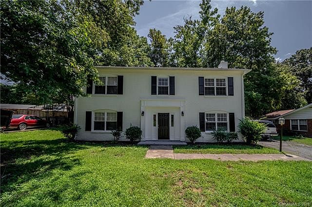 1st image of 6512 Woodfield Dr