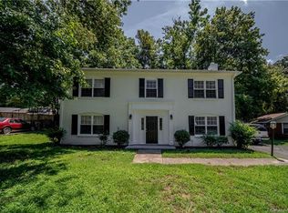 6512 Woodfield Dr, Charlotte, NC 28215