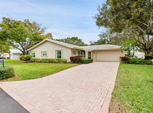 22056 Wildwood Cir, Boca Raton, FL 33433