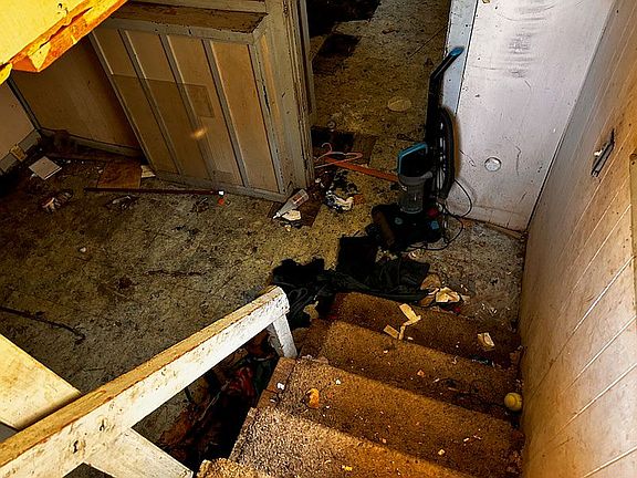 4th image of 309 Champa St