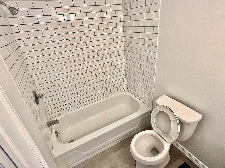 2939 W Master St #A — Photo 11