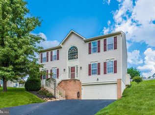 1 N Pointe Ter, Middletown, MD 21769