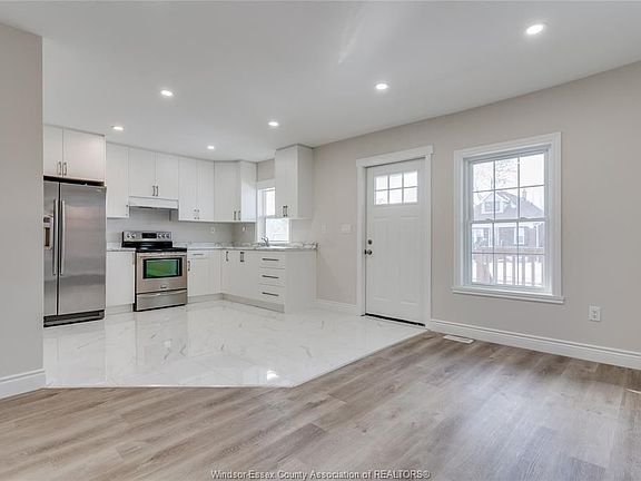 4th image of 1818 Moy Ave