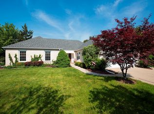 1606 Marie Ln, Glenview, IL 60025