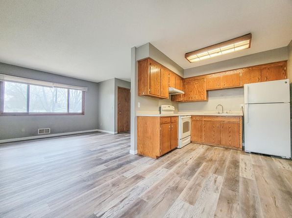 5723 Quincy St, Saint Paul, MN 55112