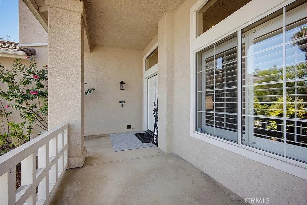 4 bed, 2526 sqft, $4,000 — Photo 3
