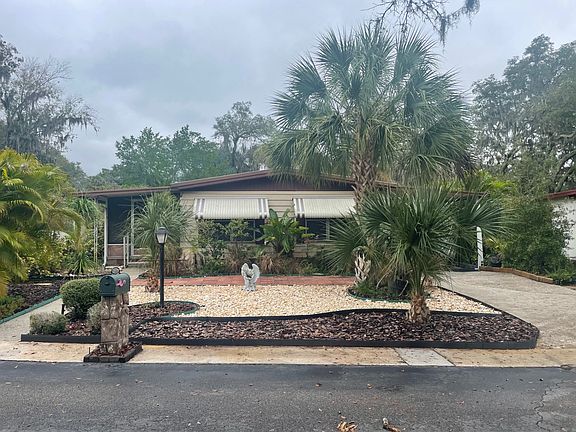 2nd image of 1958 Amberwood Dr