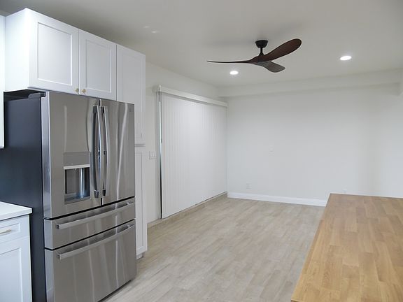 4th image of 288 Newbury Ln
