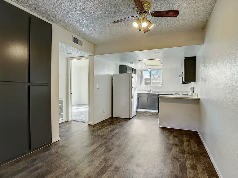 E Twain Ave Unit 4-003