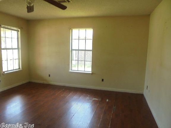 4th image of 1002 E 10th Ave