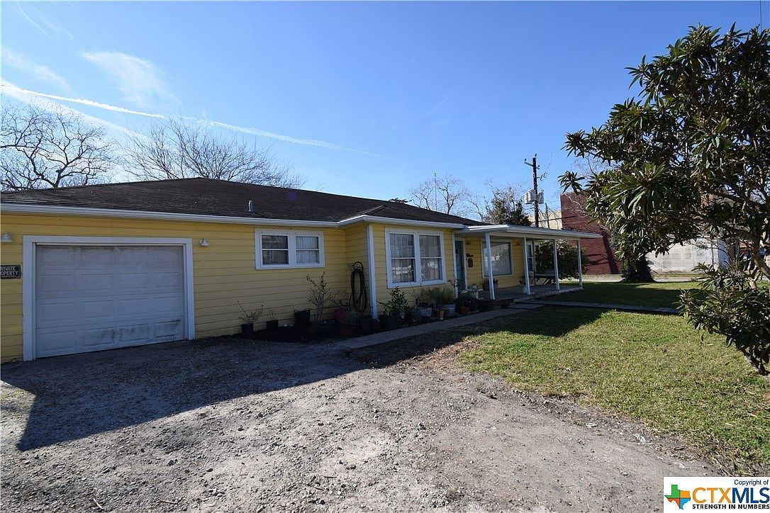 204 E Mahan St, Port Lavaca, TX 77979 Zillow