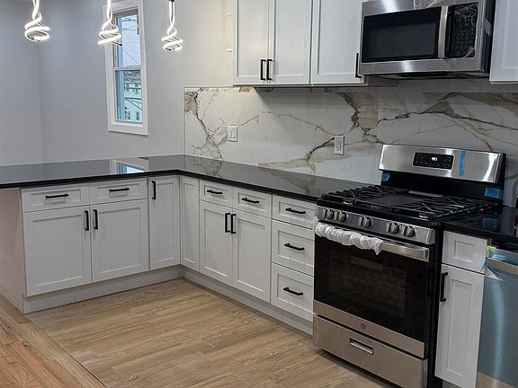 5th image of 92 E 25th St Floor 1
