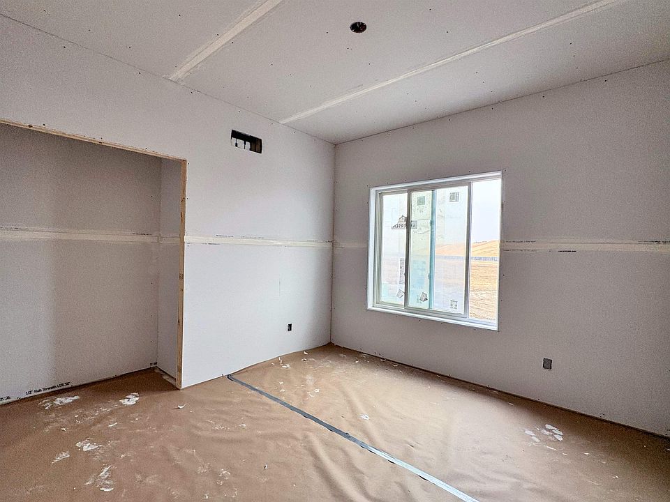 2nd image of 3407 X Ave