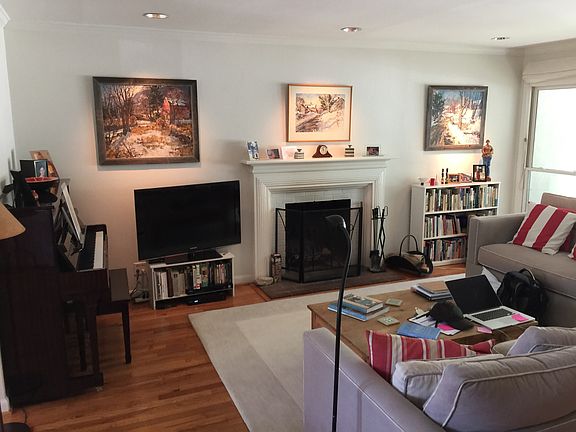 5th image of 915 Peggy Ln