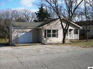 2204 SE Highland Ave, Topeka, KS 66605