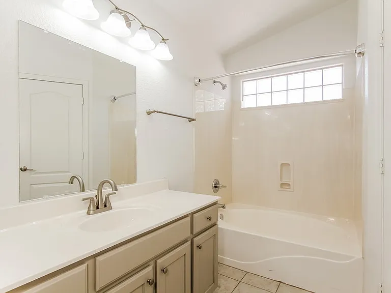 9316 E Olla Ave — Photo 9