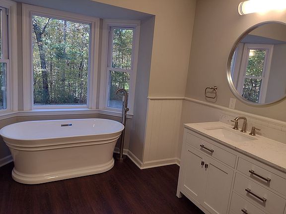 5th image of 168 Chestnut Ln