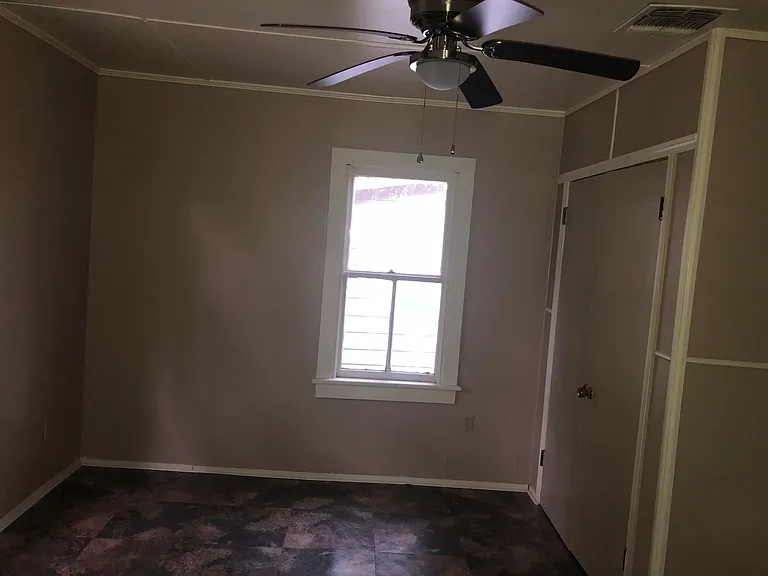 211 Azelie St — Photo 5