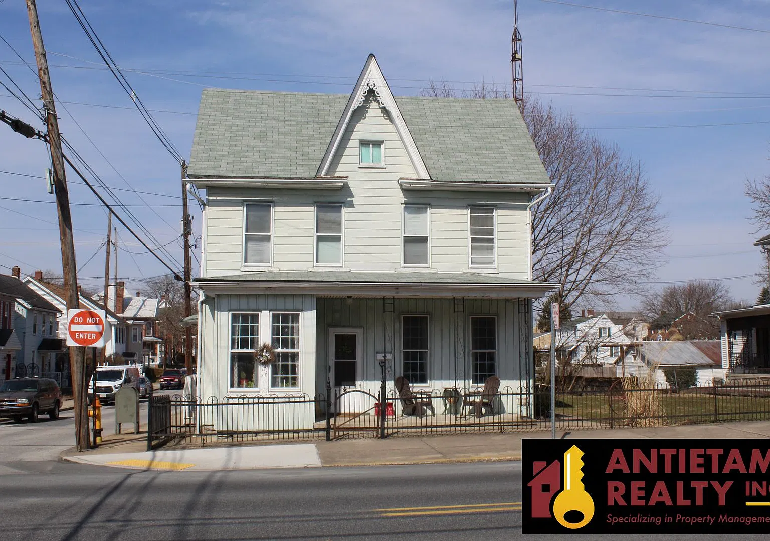 60 Clayton Avenue — Photo 1