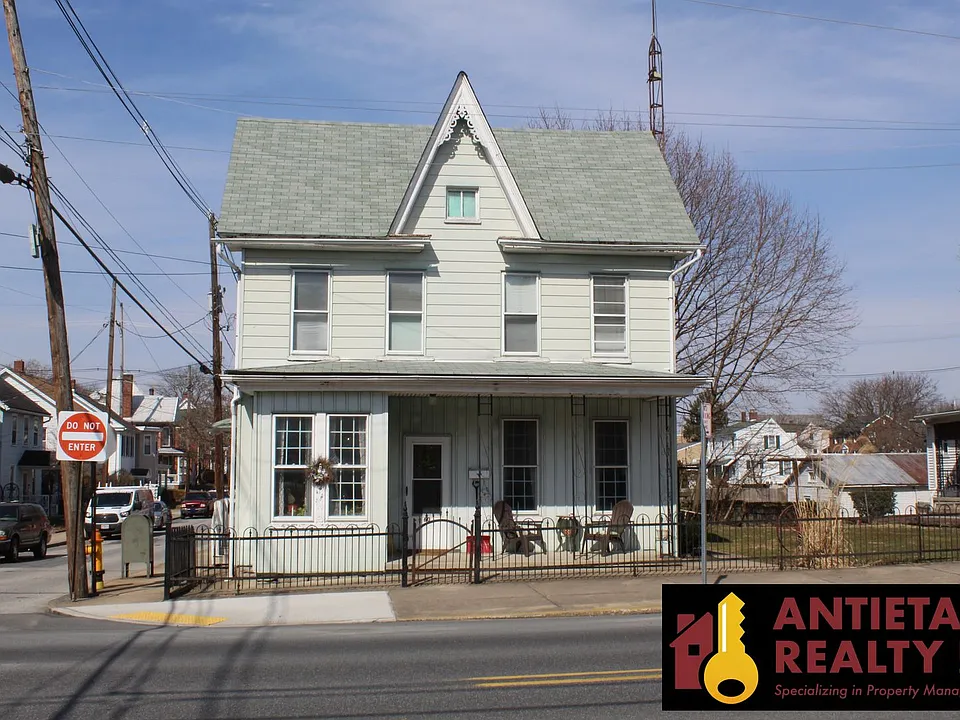 60 Clayton Ave