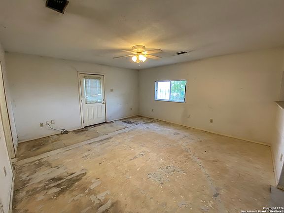 5th image of 3002 KIOWA ST