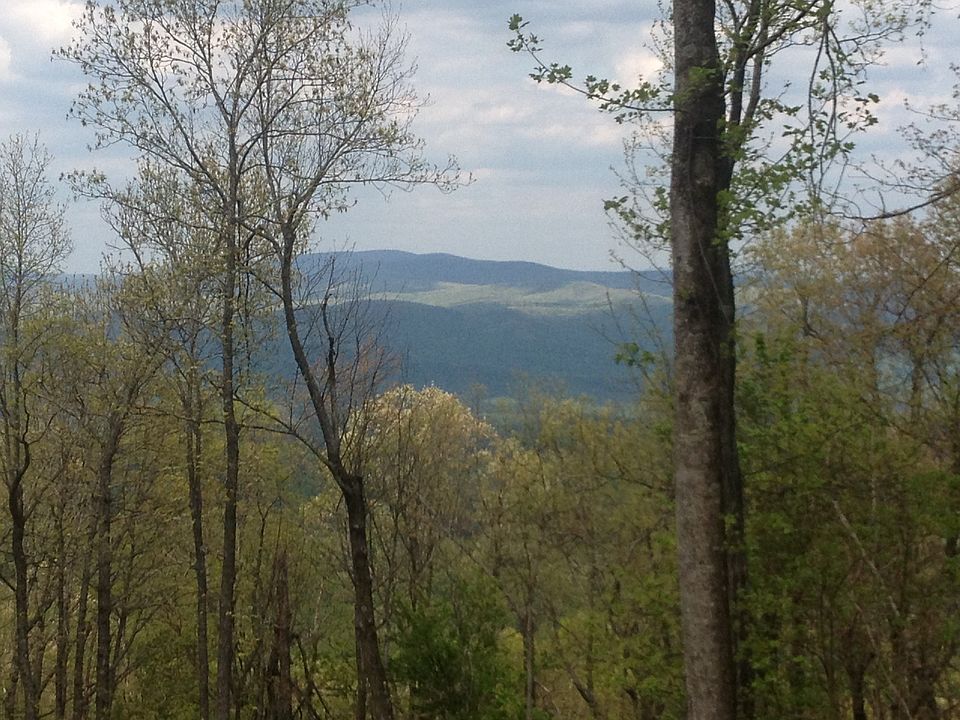 1st image of 812 Lower Sassafrass