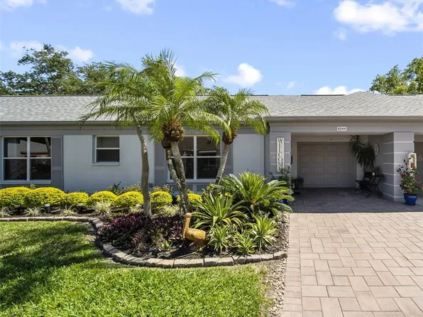 8244 Brentwood Rd, Seminole, FL 33777