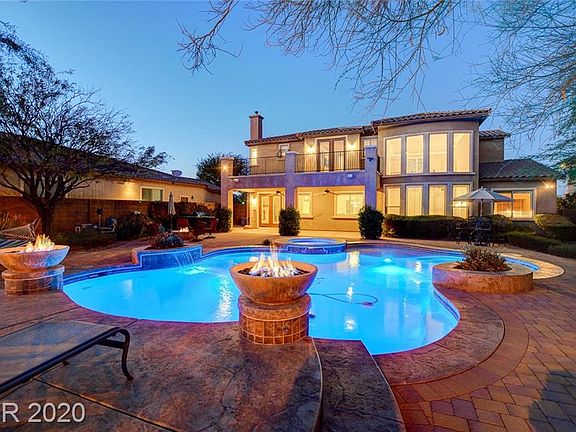 3rd image of 8365 Bella Famiglia Ave