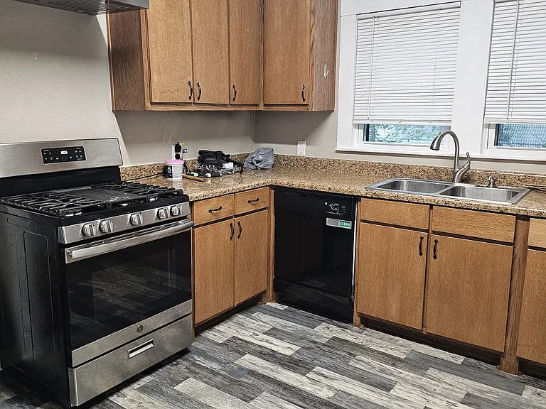 900 N Rockwall Ave — Photo 6