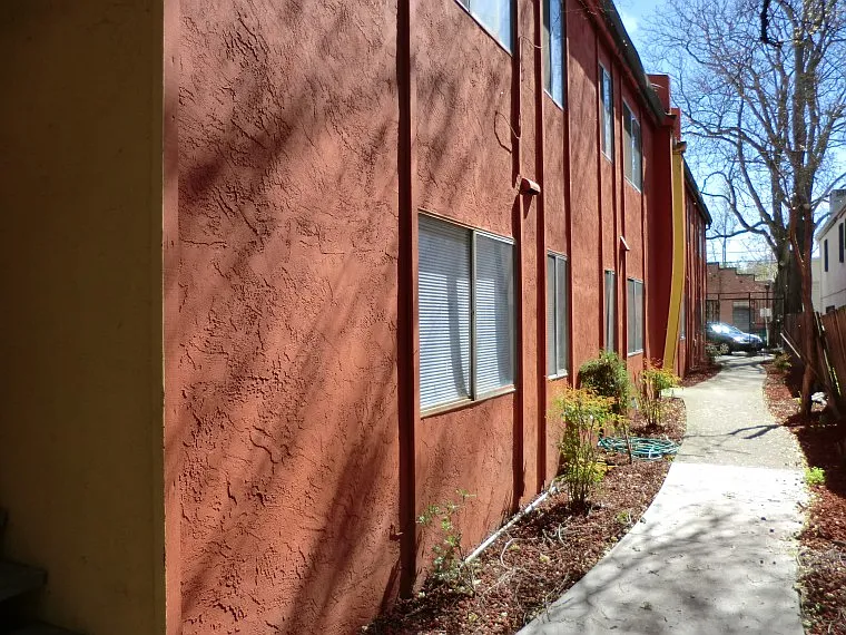 1716 H St #7 — Photo 10