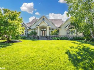 16 Bridle Trl, Springwater, ON L9X0J9